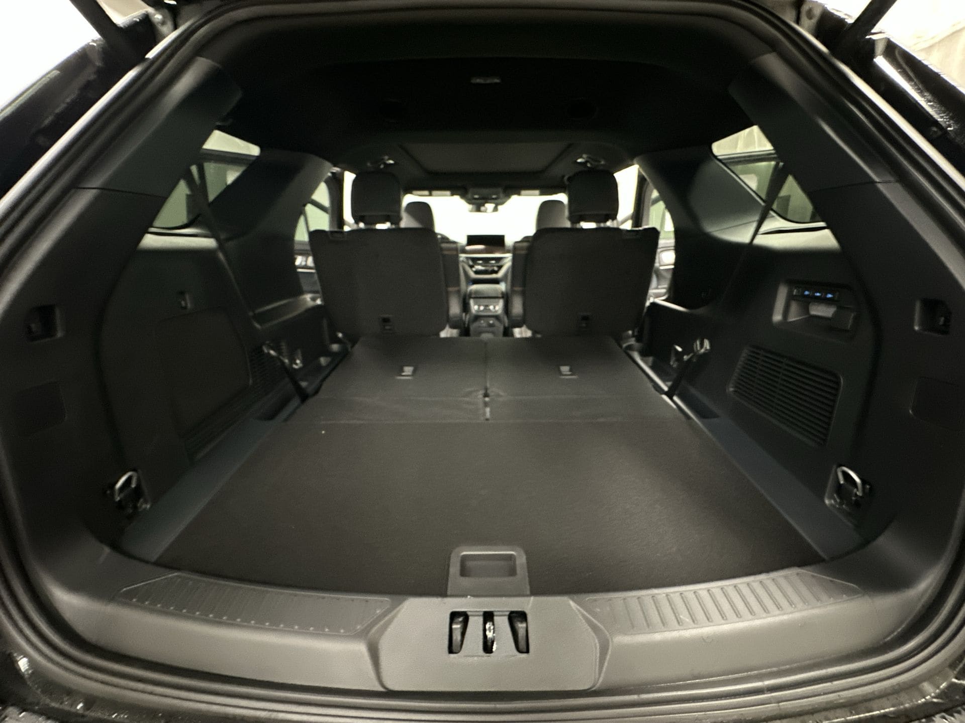 Thumbnail: 2026 Ford Explorer - 27