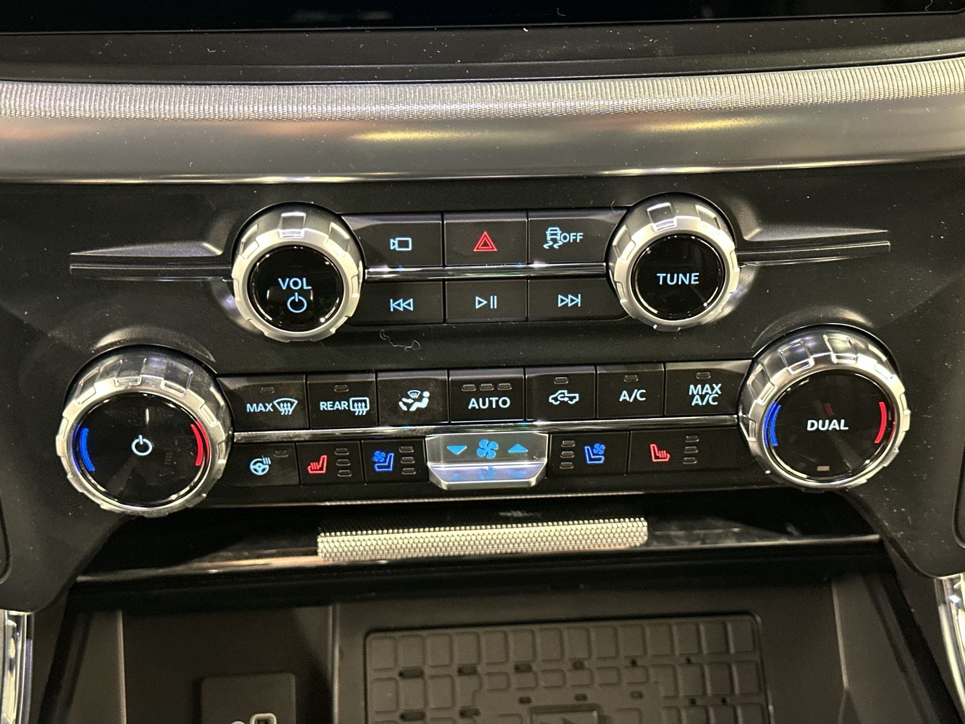 Thumbnail: 2025 Ford F-150 - 15