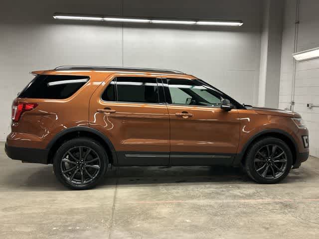 Thumbnail: 2017 Ford Explorer - 3