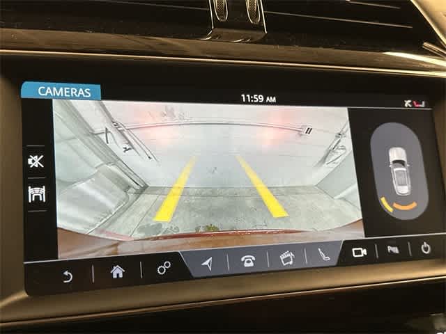 Thumbnail: 2020 Jaguar F-Pace - 14