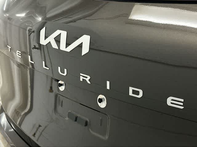 Thumbnail: 2023 Kia Telluride - 32