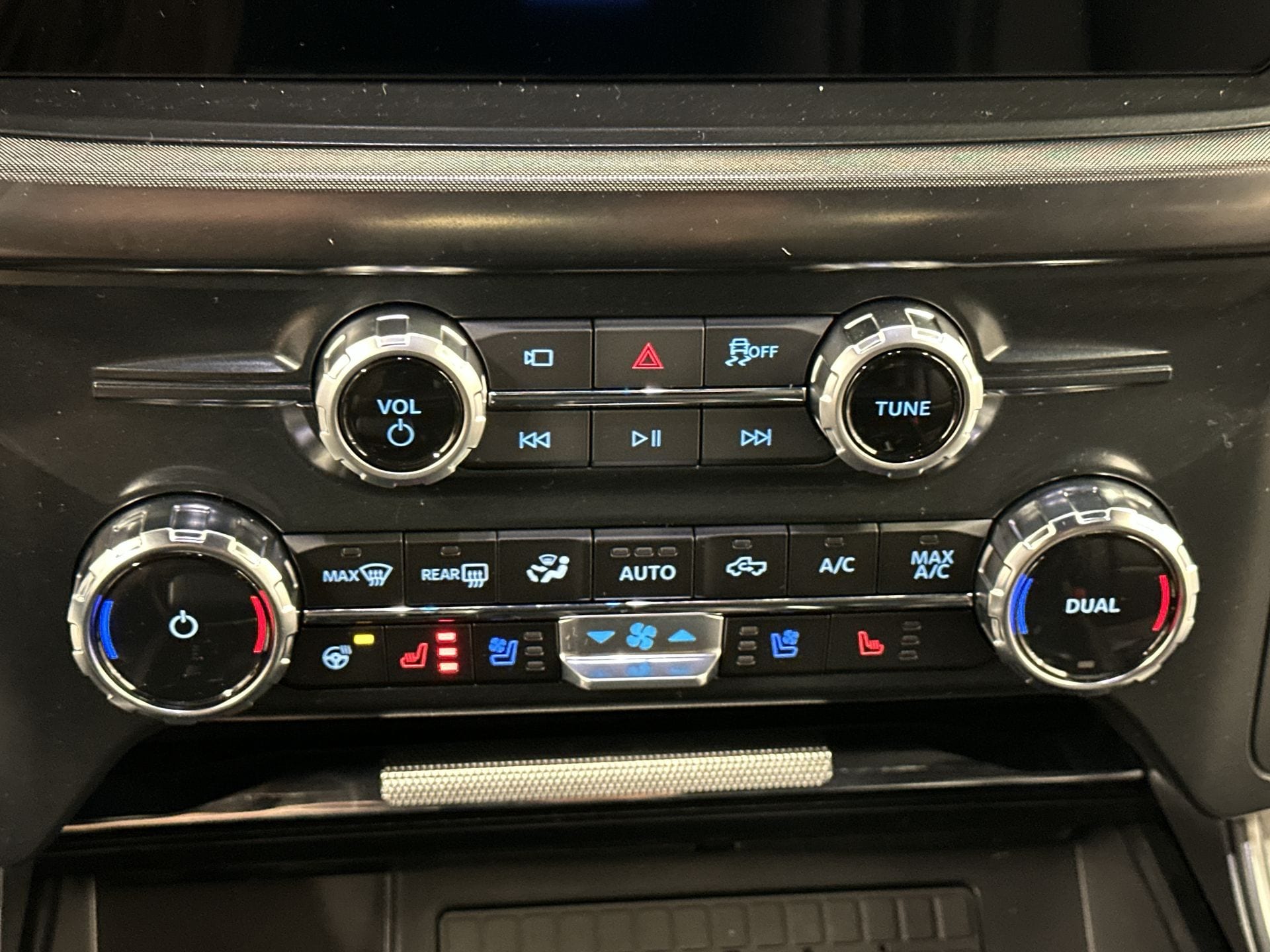 Thumbnail: 2025 Ford F-150 - 15