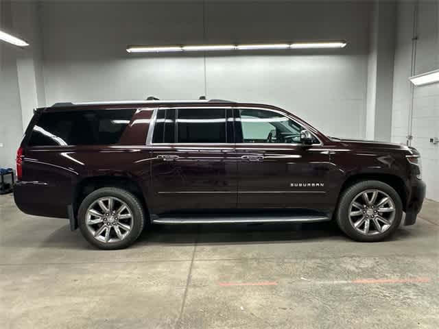 2020 Chevrolet Suburban Premier photo 3