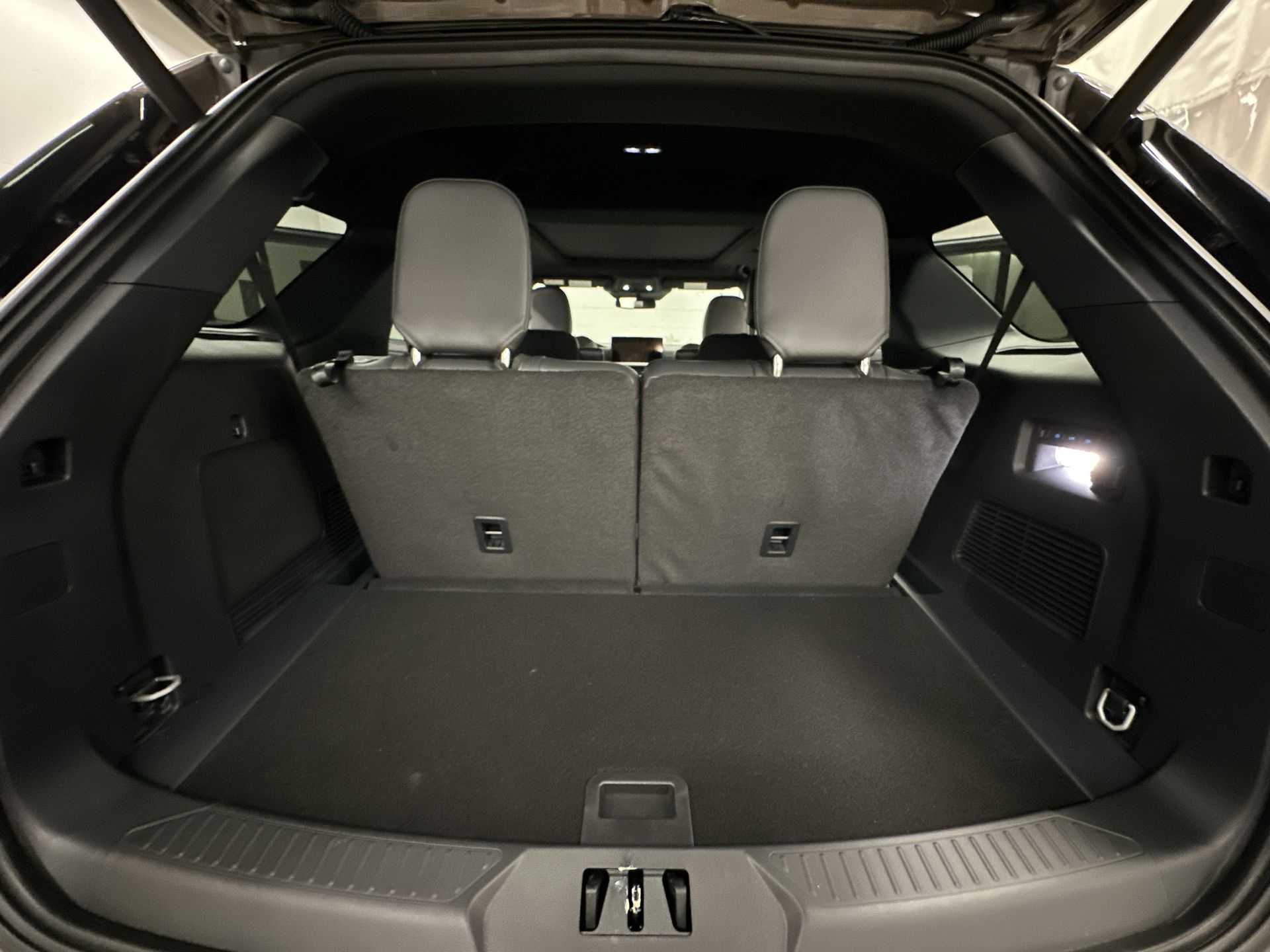 Thumbnail: 2026 Ford Explorer - 25