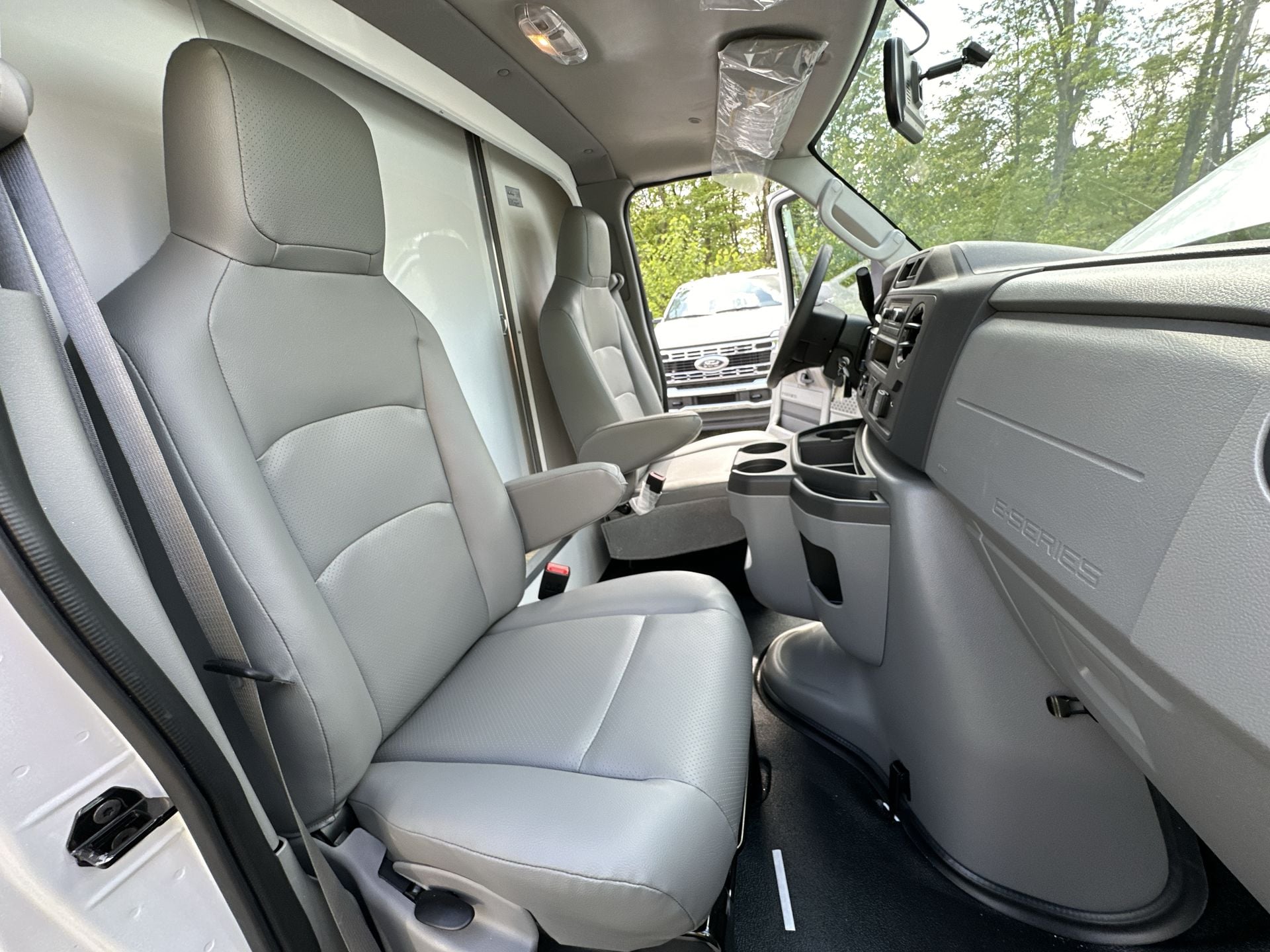 Thumbnail: 2025 Ford Econoline - 18