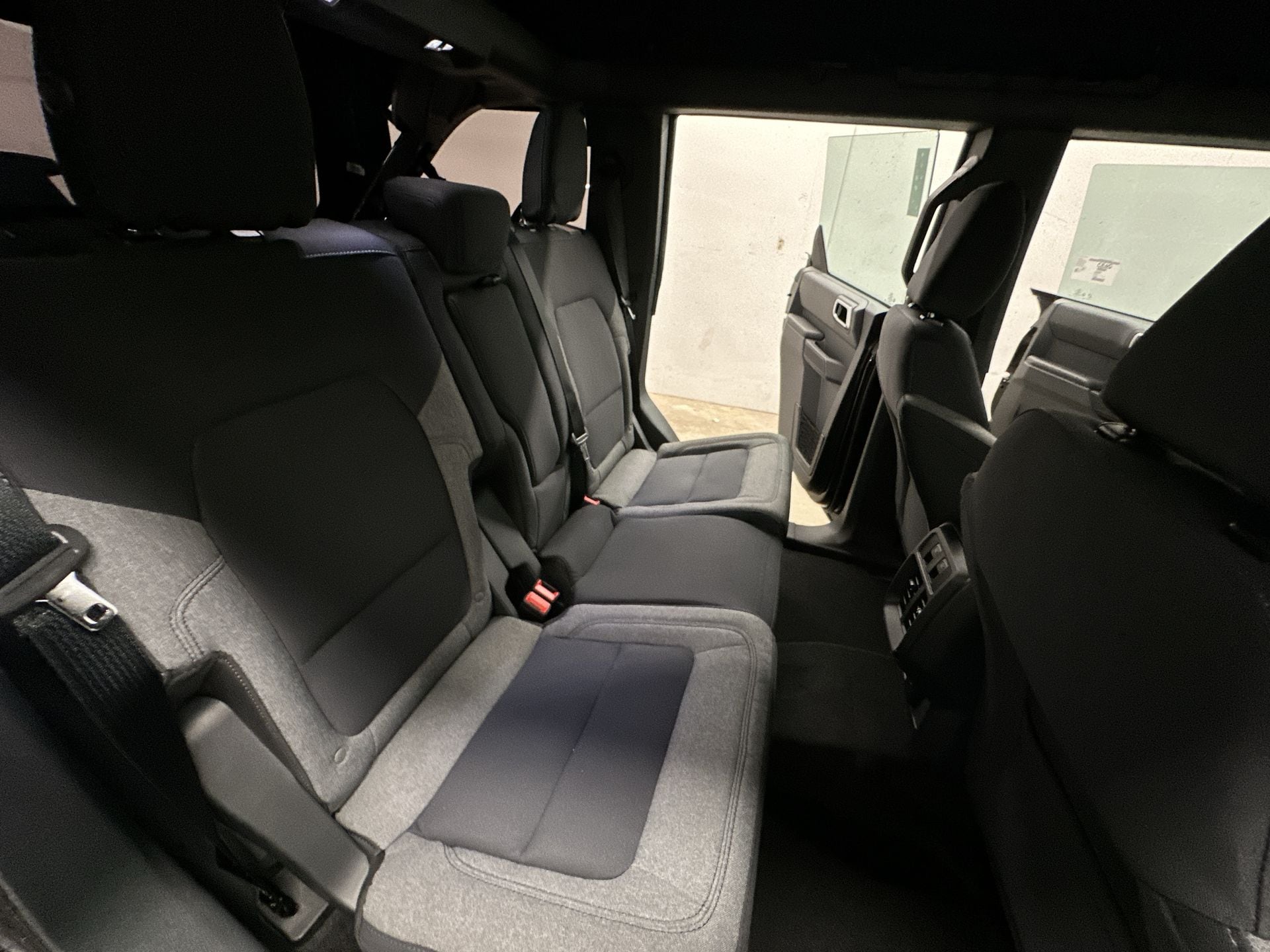 Thumbnail: 2025 Ford Bronco - 23