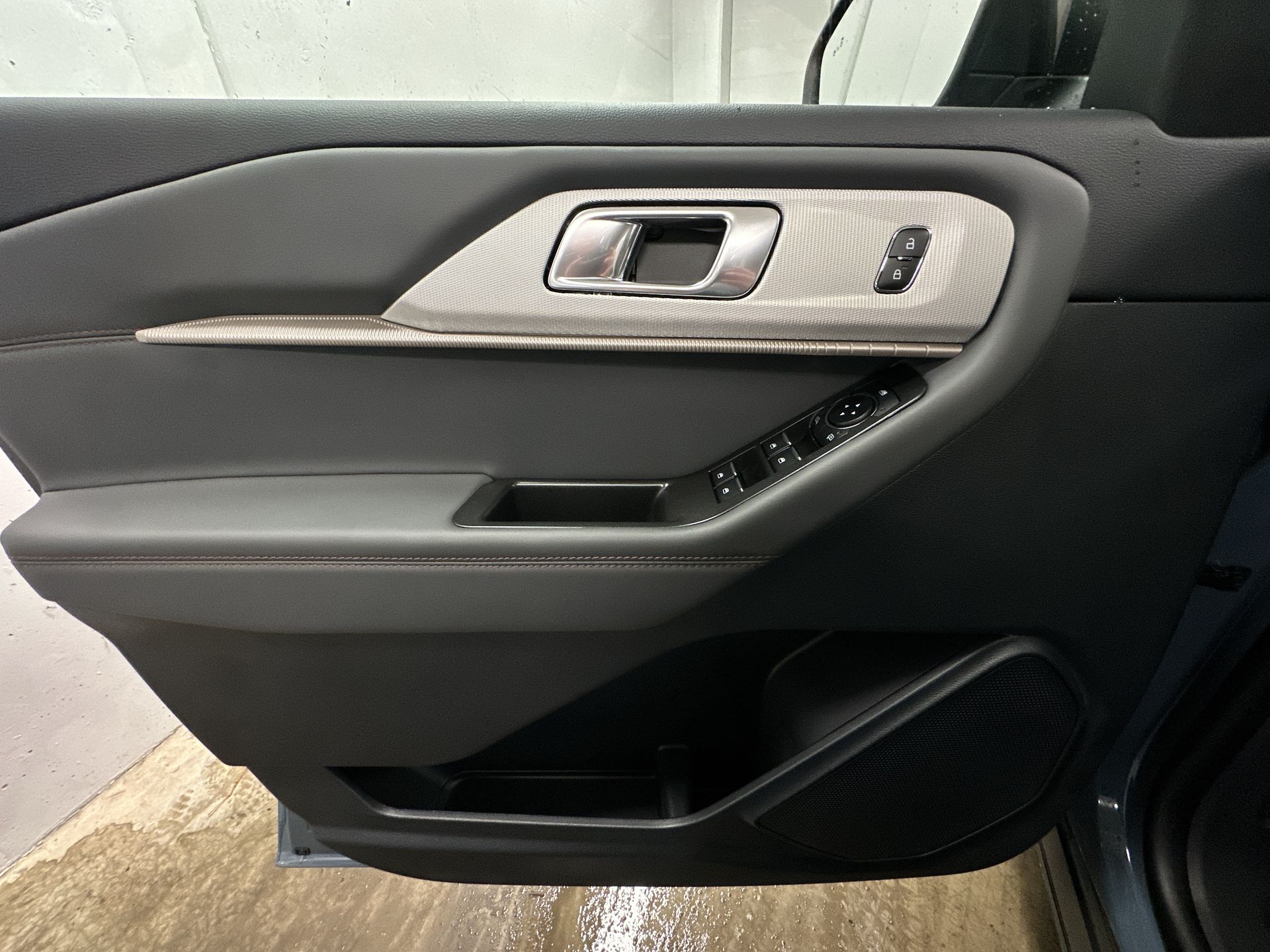 Thumbnail: 2026 Ford Explorer - 17