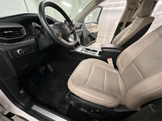 Thumbnail: 2020 Ford Explorer - 17