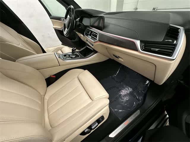 Thumbnail: 2022 BMW X5 - 22