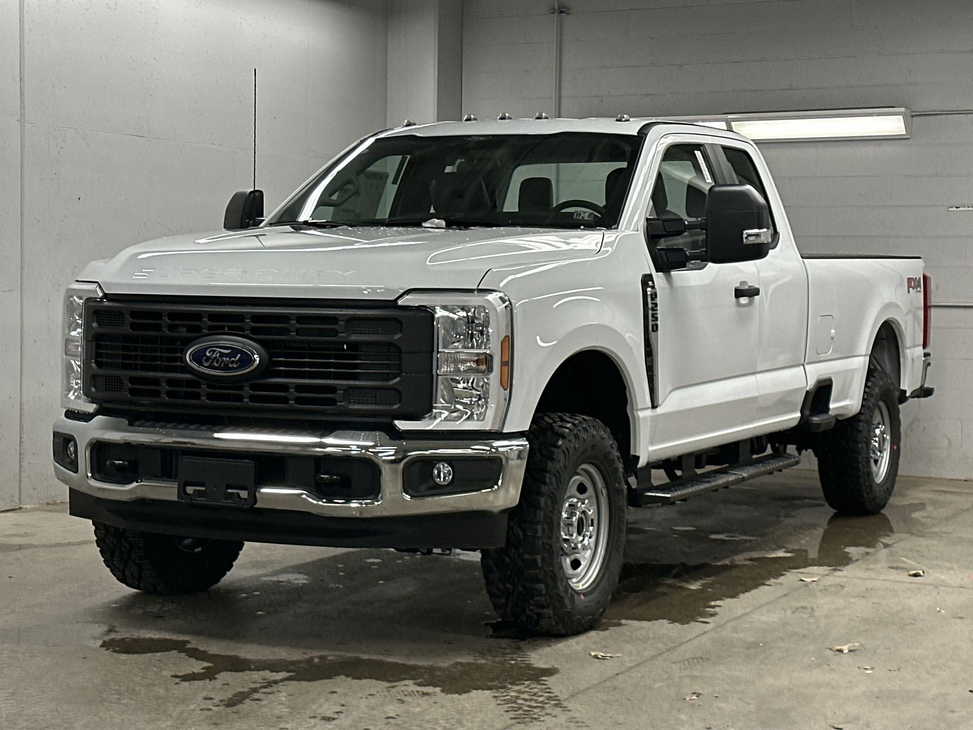 2026 Ford F-250 Super Duty XL's photo