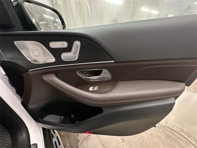 Thumbnail: 2023 Mercedes-Benz GLE - 24