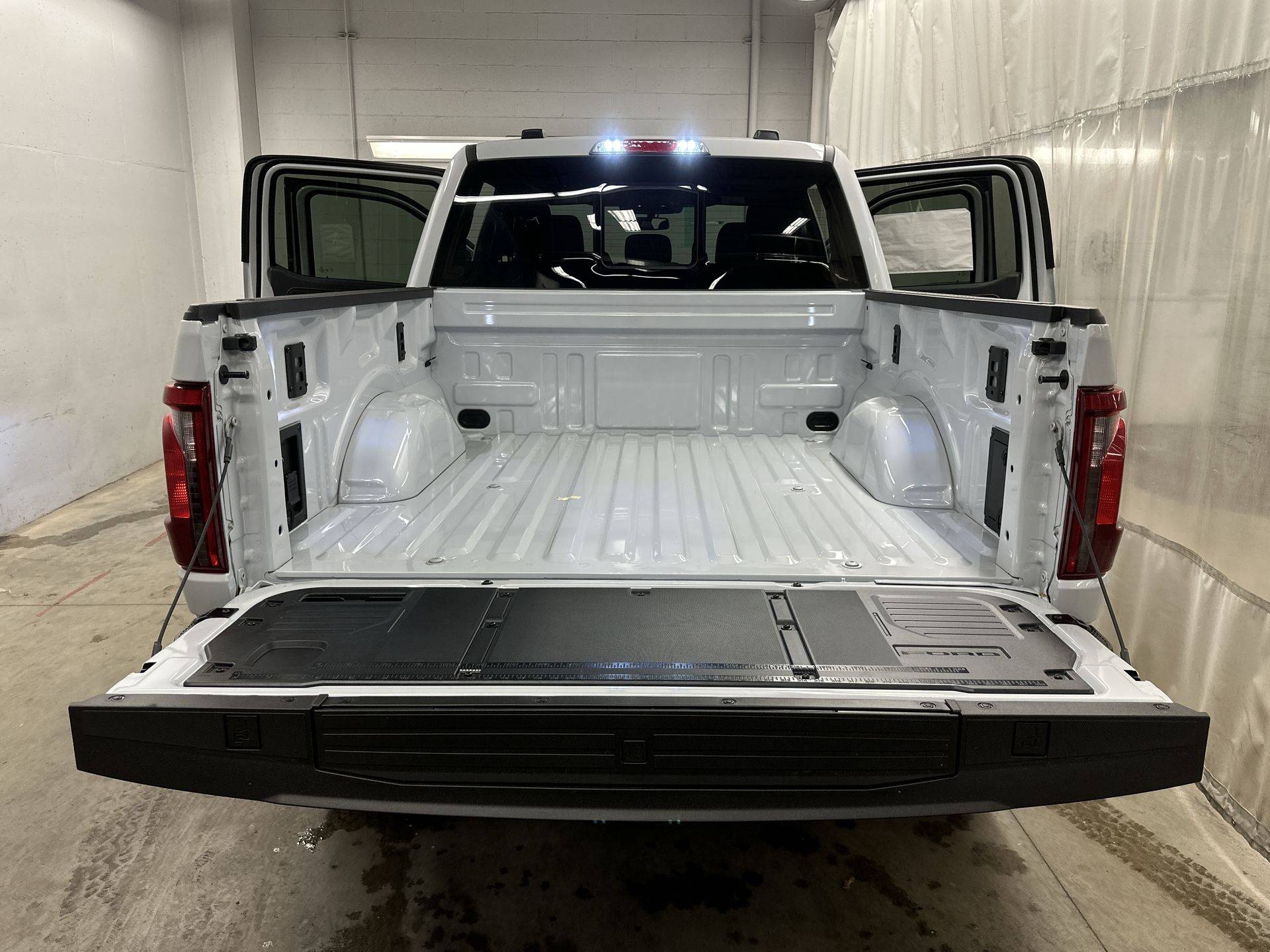 Thumbnail: 2025 Ford F-150 - 25