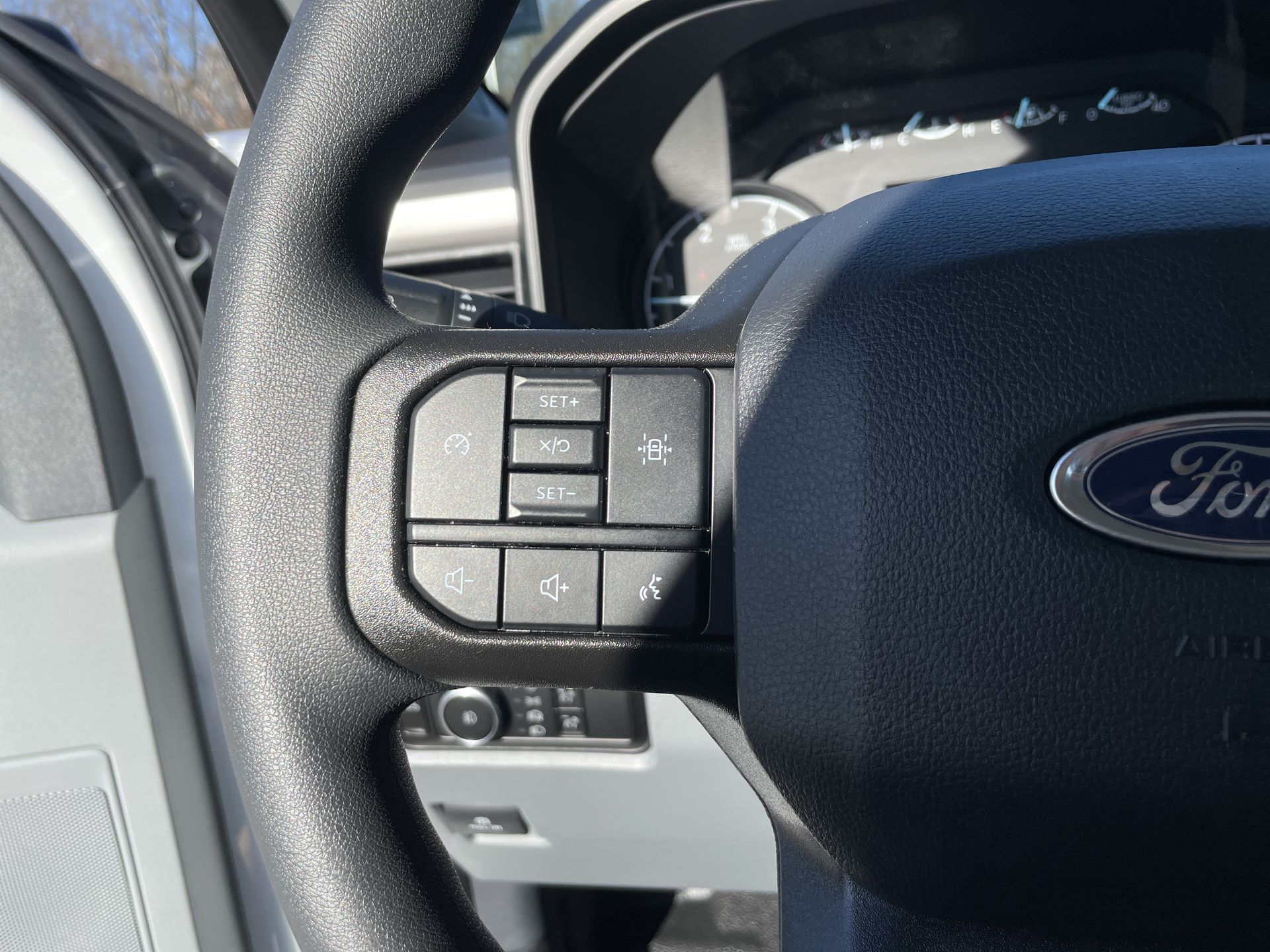 Thumbnail: 2024 Ford Econoline - 8