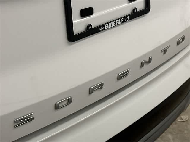 Thumbnail: 2022 Kia Sorento - 33