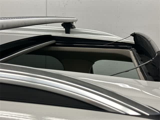 Thumbnail: 2020 Ford Explorer - 6