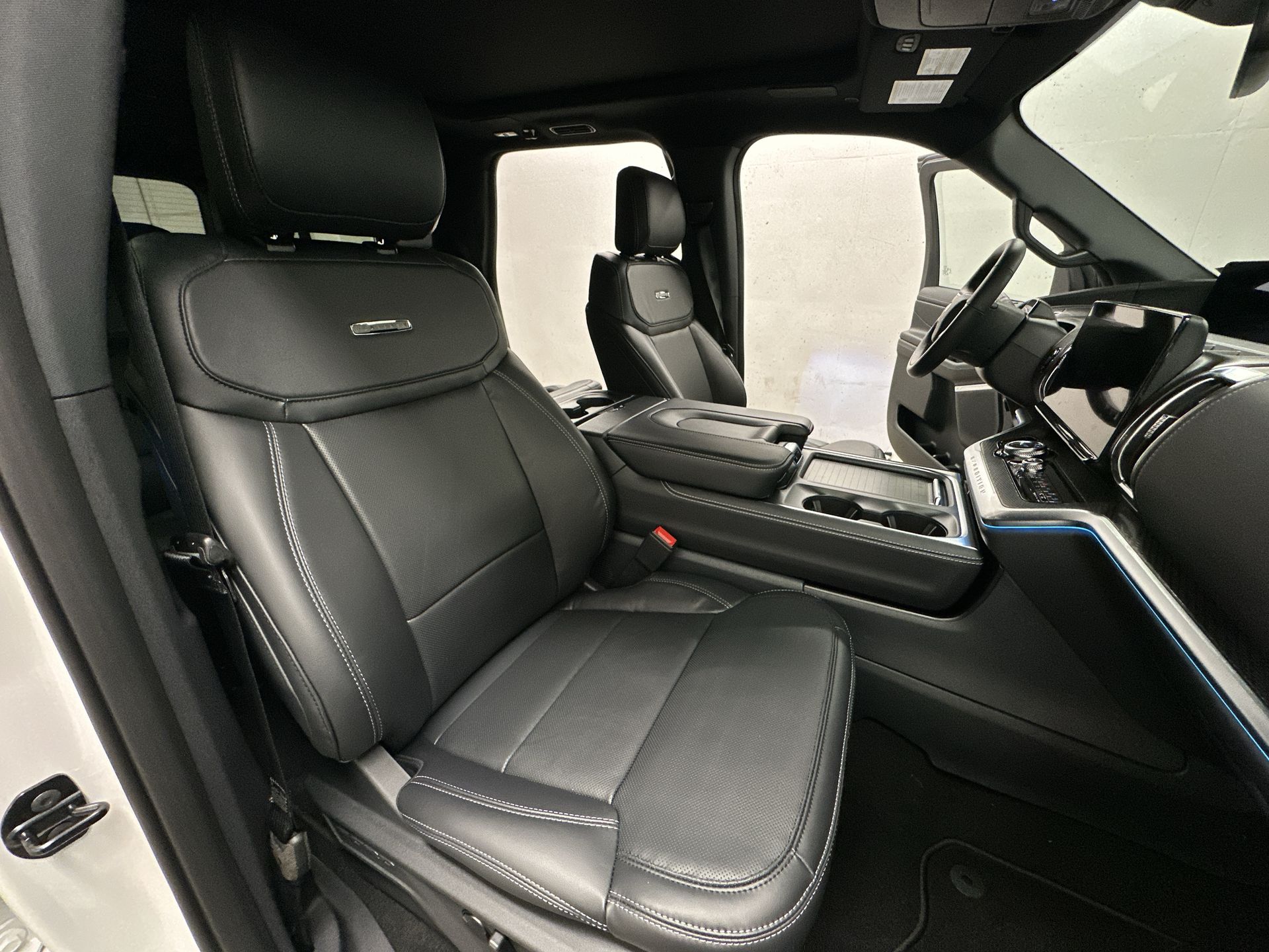 Thumbnail: 2025 Ford Expedition MAX - 24