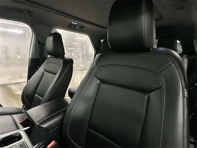 Thumbnail: 2020 Ford Explorer - 15