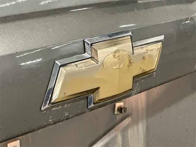 Thumbnail: 2009 Chevrolet Tahoe - 15