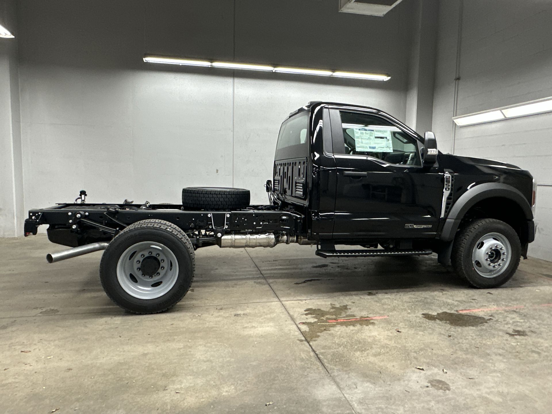 Thumbnail: 2026 Ford Econoline - 3