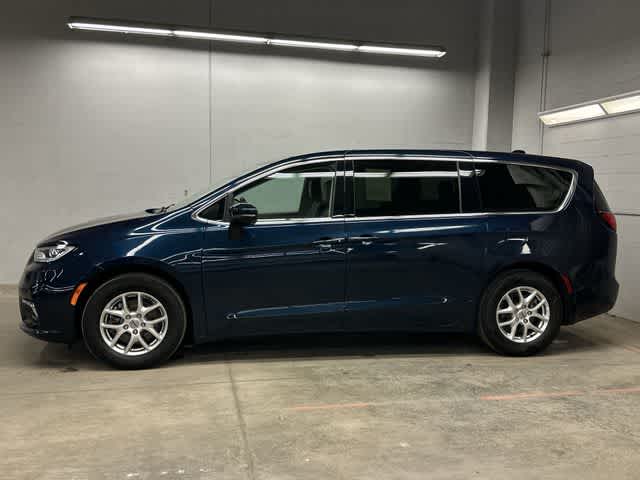 Thumbnail: 2023 Chrysler Pacifica - 2