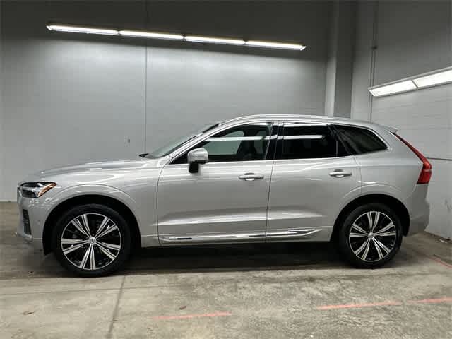2023 Volvo XC60 B5 Plus 2