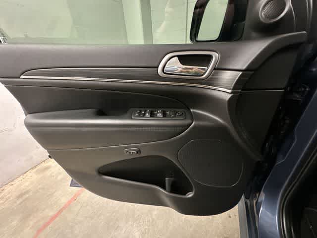 Thumbnail: 2021 Jeep Grand Cherokee - 19