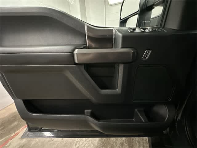2017 Ford F-150 XLT 16