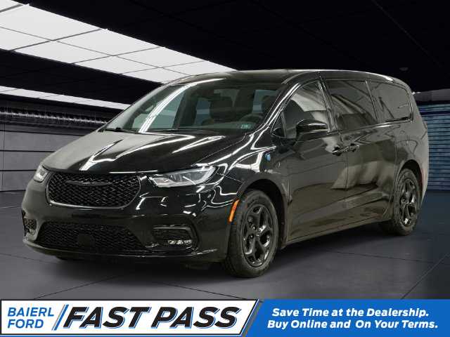 2023 Chrysler Pacifica Hybrid Touring L