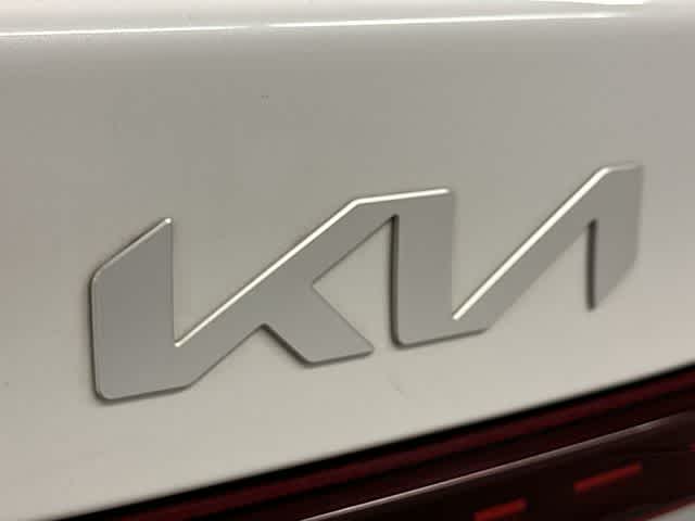Thumbnail: 2022 Kia Forte - 24