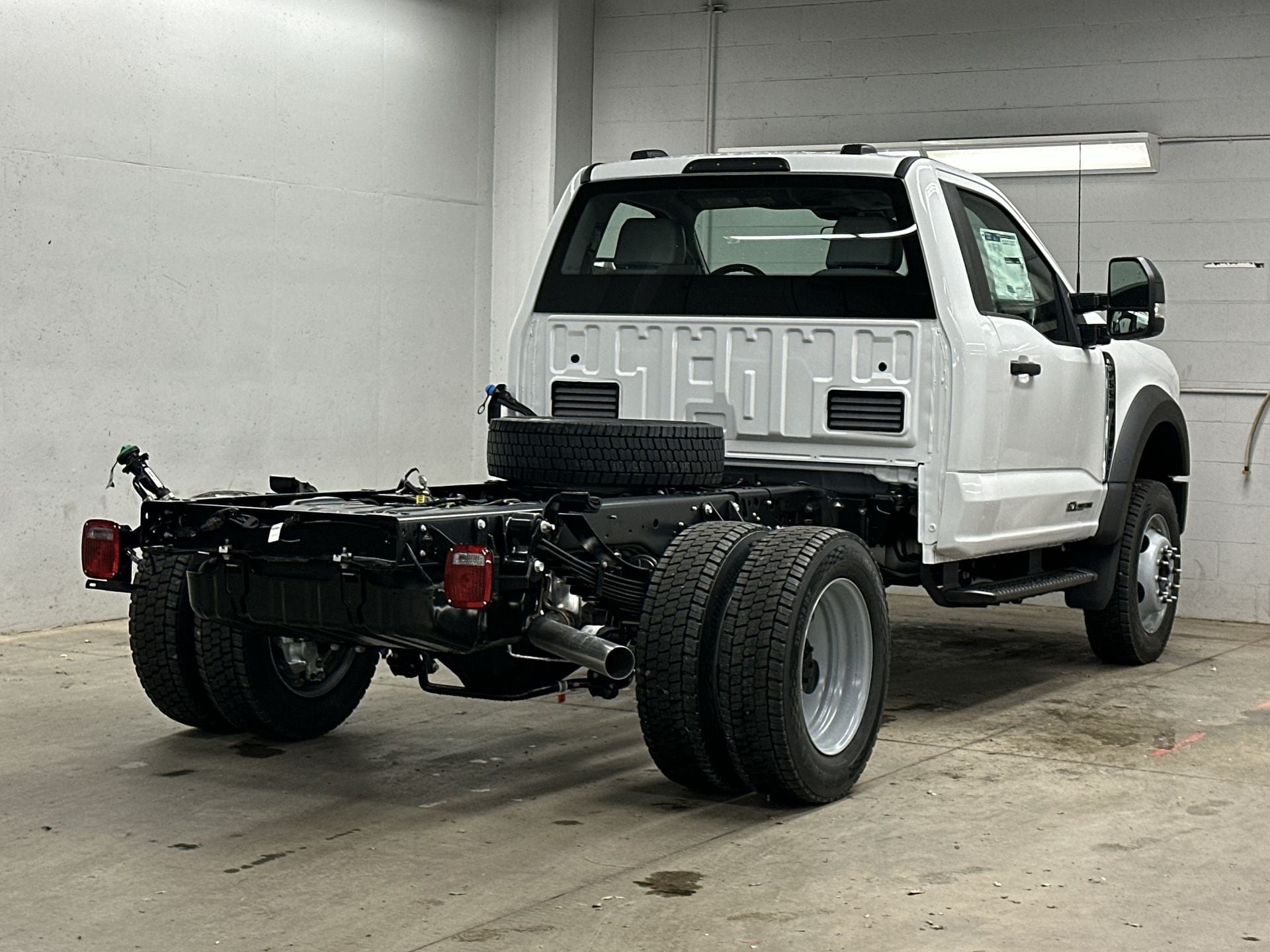 Thumbnail: 2026 Ford Econoline - 26