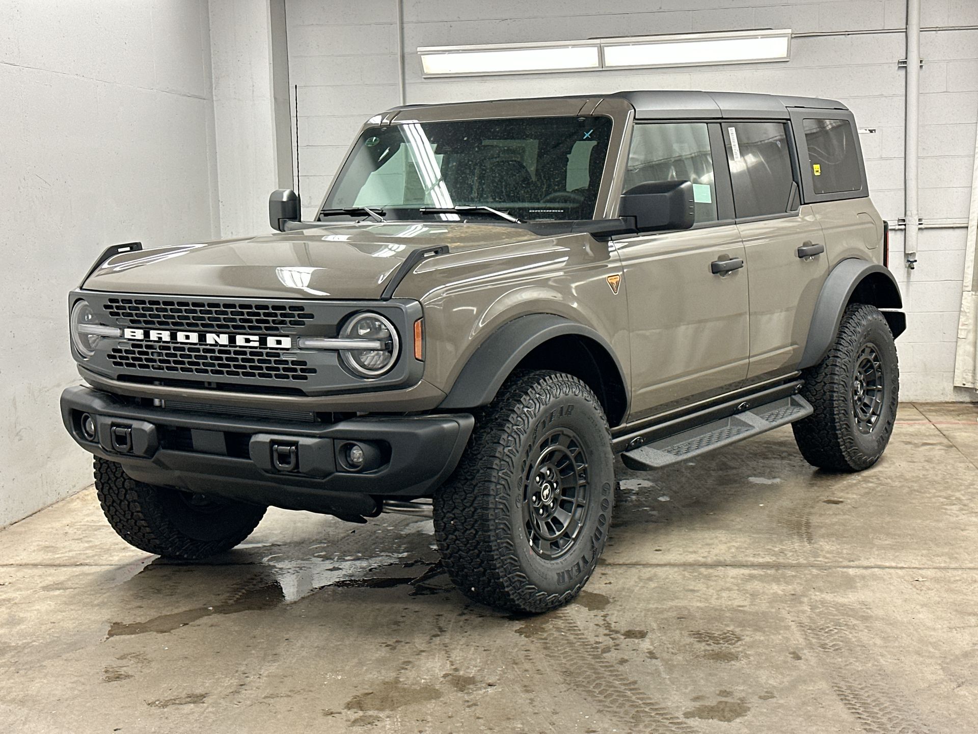 Thumbnail: 2026 Ford Bronco - 1