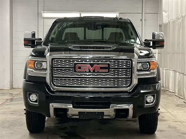 Thumbnail: 2019 GMC Sierra 3500 - 28