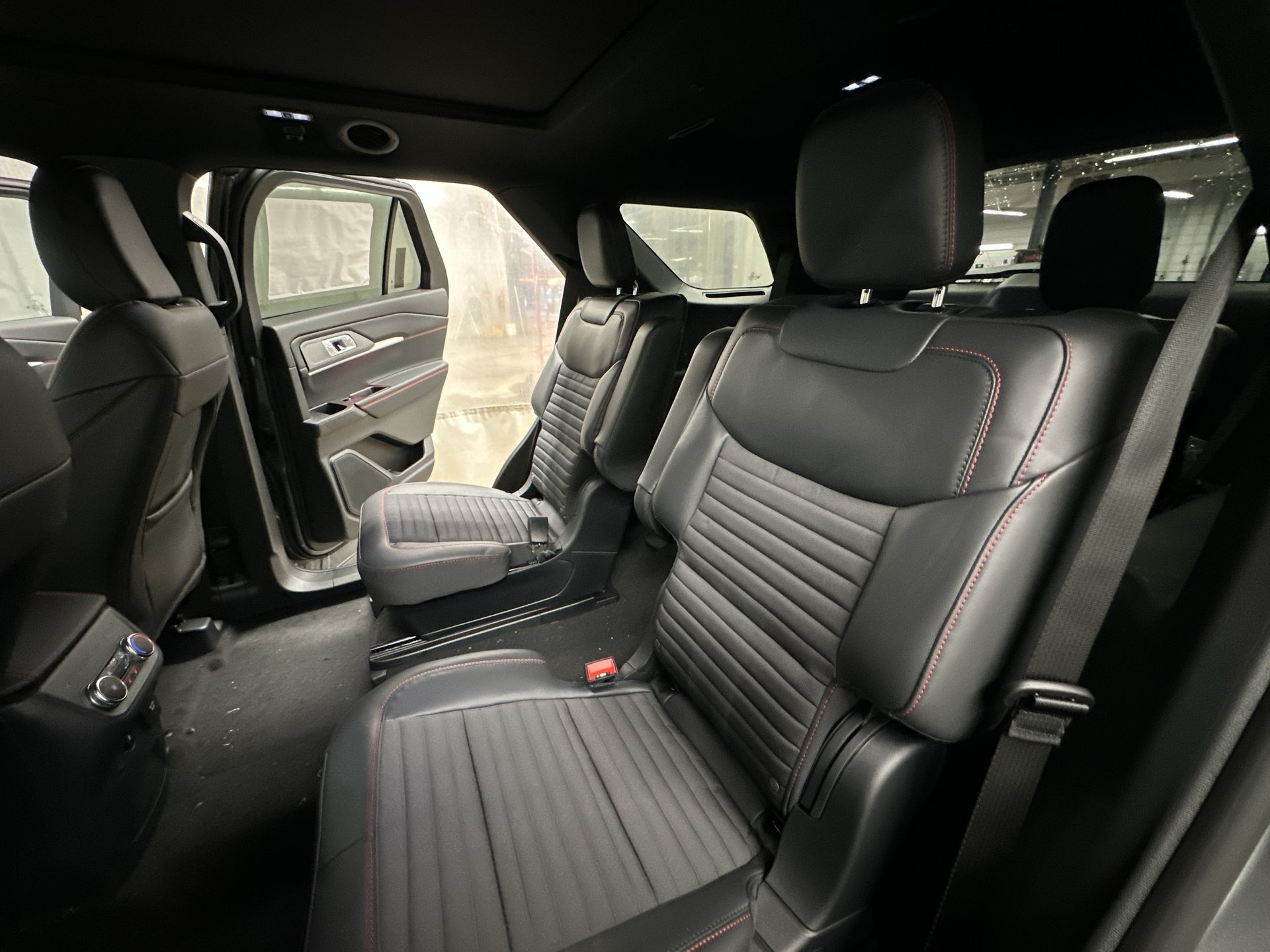Thumbnail: 2026 Ford Explorer - 18