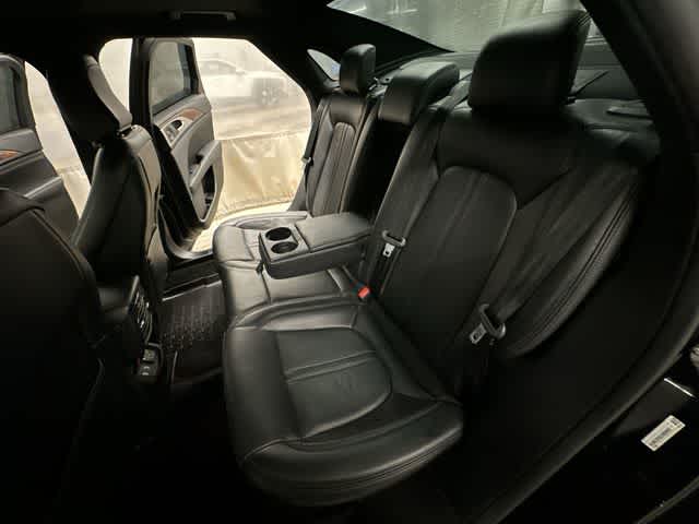 Thumbnail: 2020 Lincoln MKZ - 20