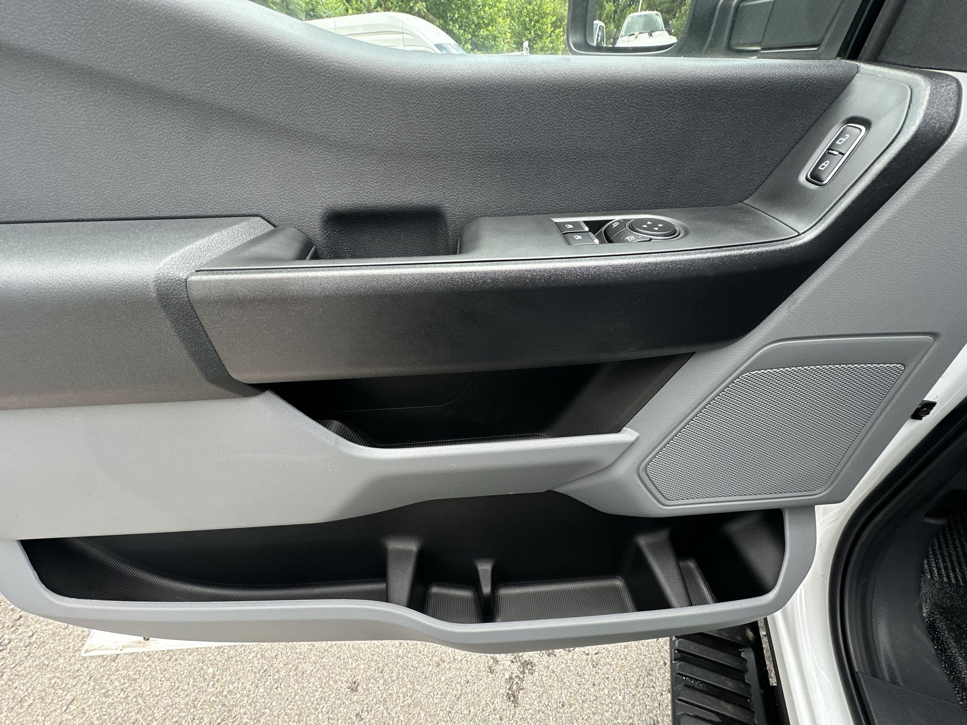 Thumbnail: 2025 Ford  - 15