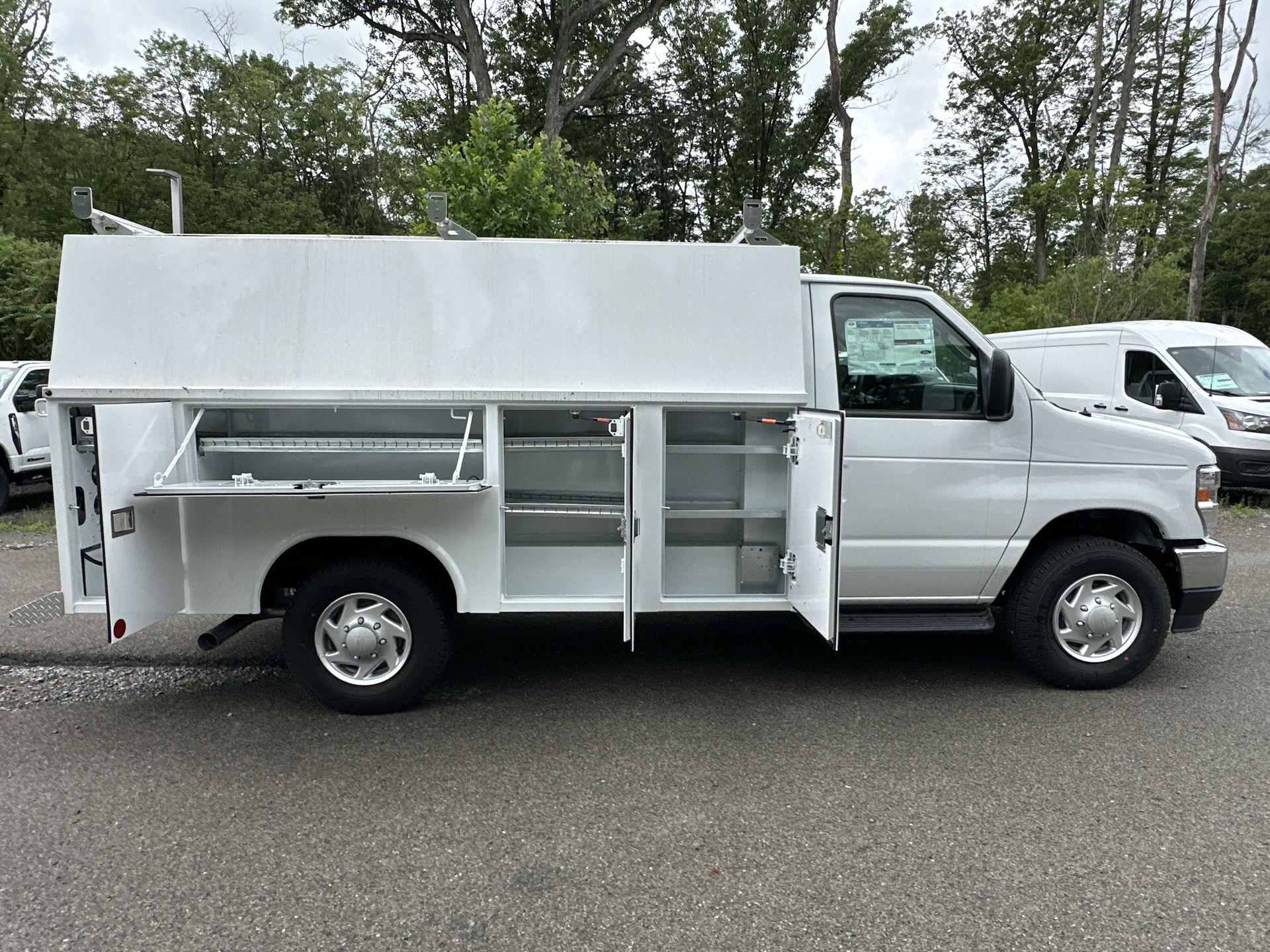 Thumbnail: 2026 Ford Econoline - 3