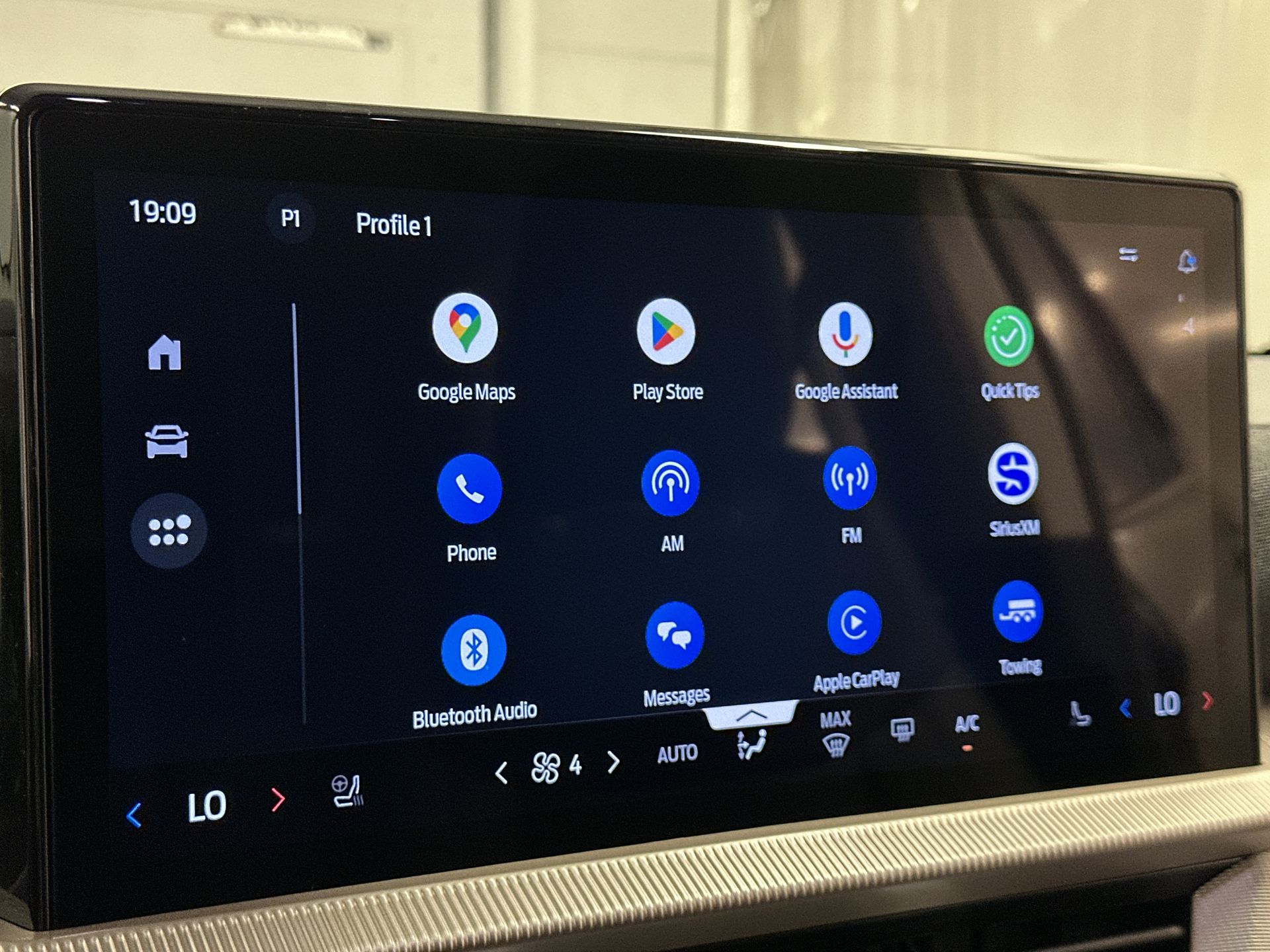 Thumbnail: 2025 Ford Explorer - 13