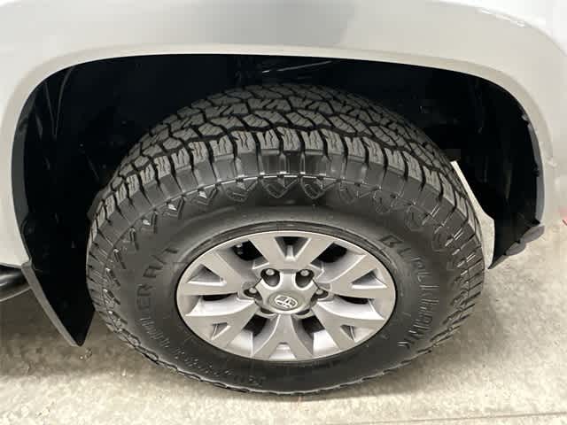 Thumbnail: 2019 Toyota Tacoma - 5