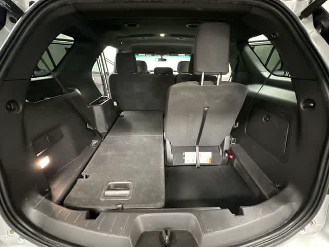 Thumbnail: 2015 Ford Explorer - 24