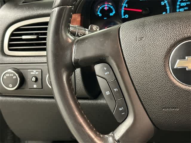 Thumbnail: 2009 Chevrolet Tahoe - 8