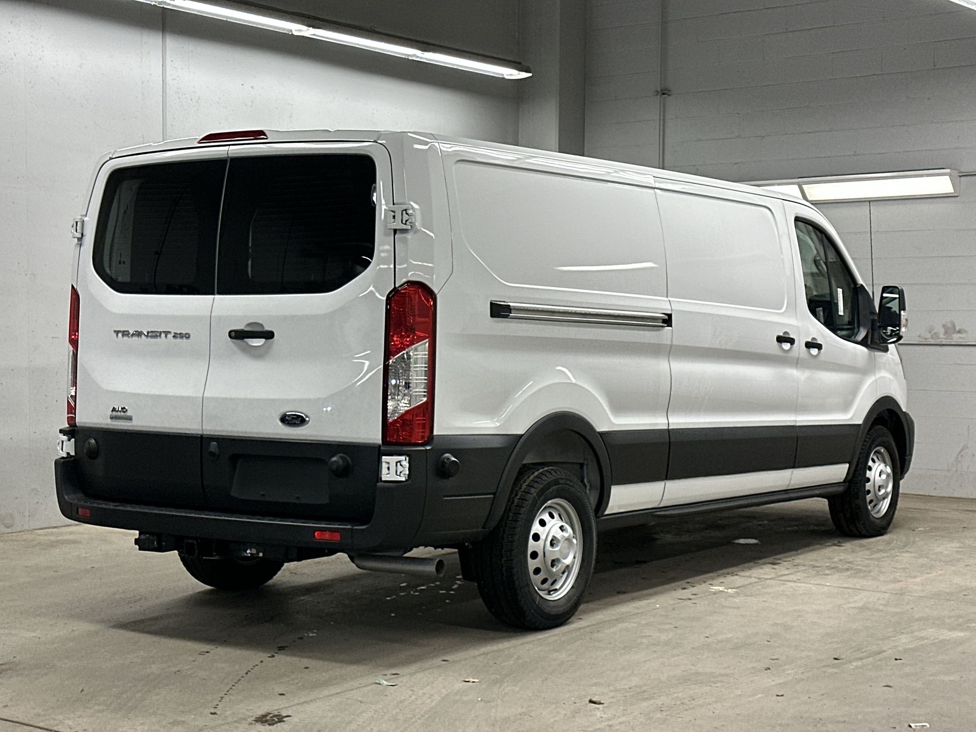 Thumbnail: 2025 Ford Transit Series - 28