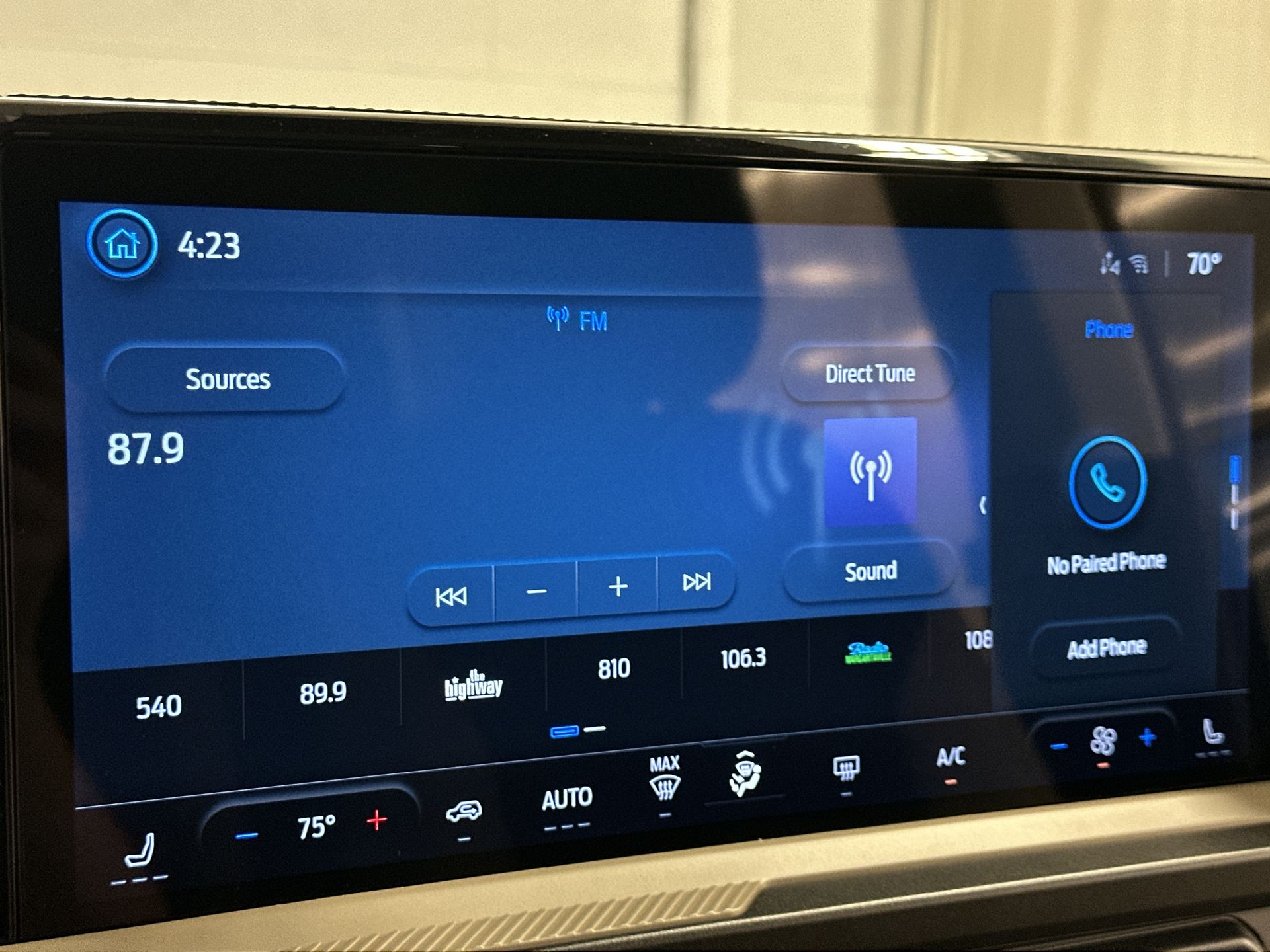 Thumbnail: 2025 Ford Bronco Sport - 12