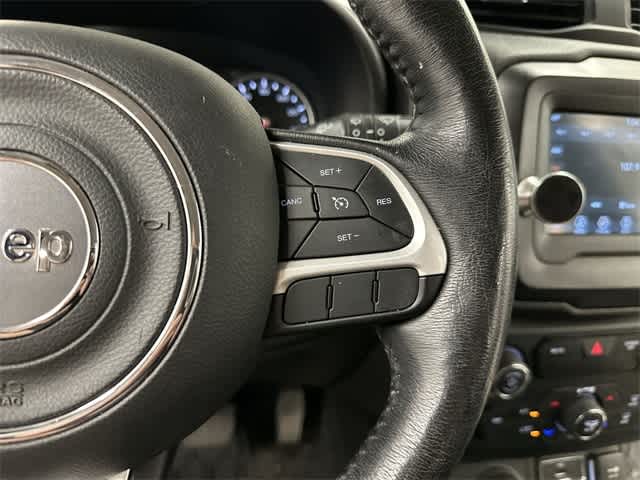 Thumbnail: 2018 Jeep Renegade - 9