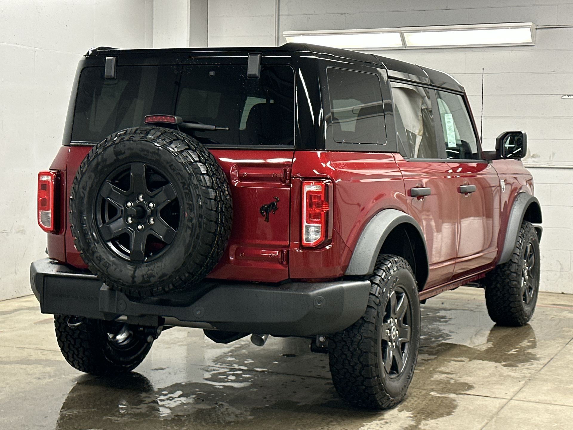 Thumbnail: 2025 Ford Bronco - 32