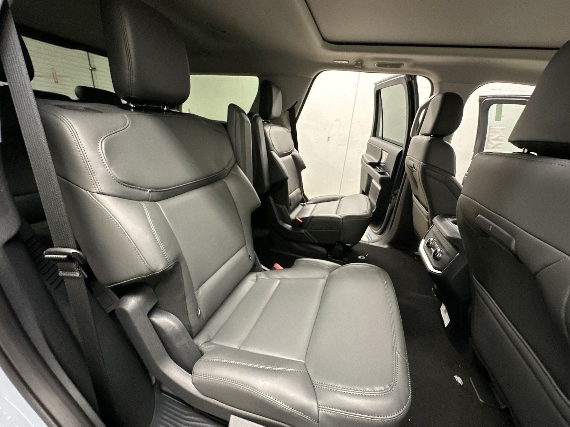 Thumbnail: 2026 Ford Expedition - 22