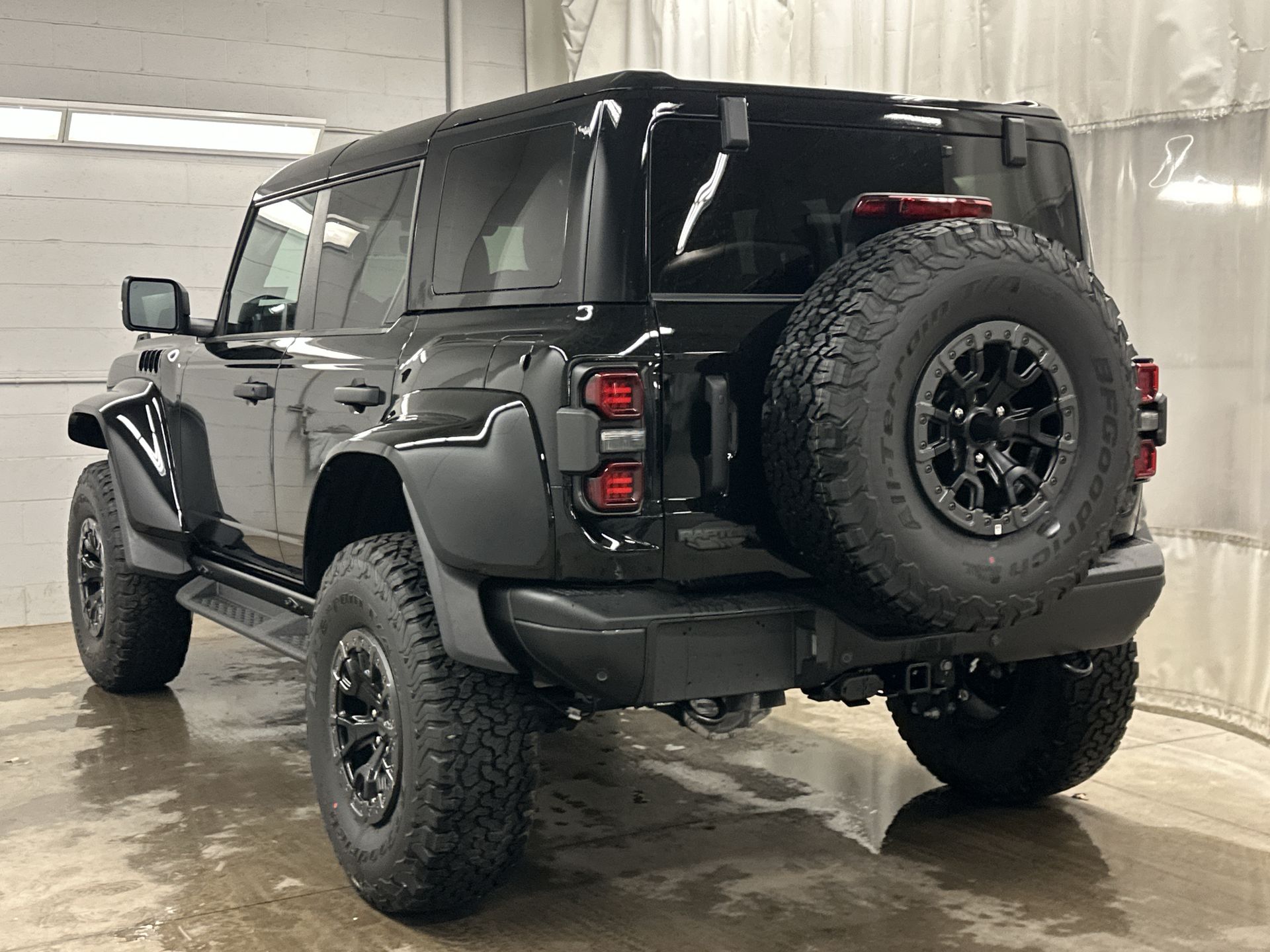 Thumbnail: 2026 Ford Bronco - 31