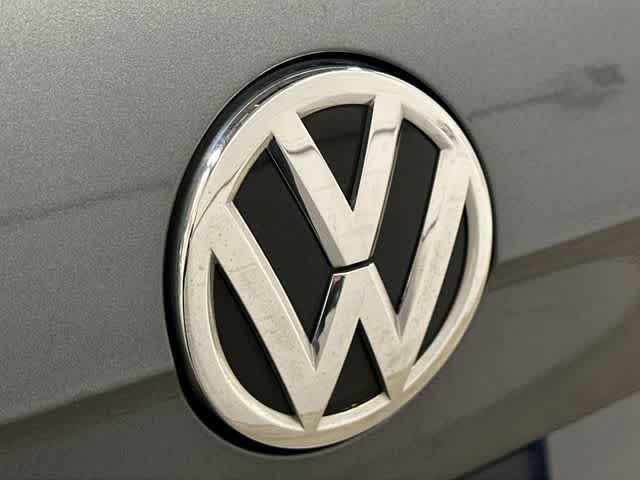 Thumbnail: 2017 Volkswagen Golf - 26
