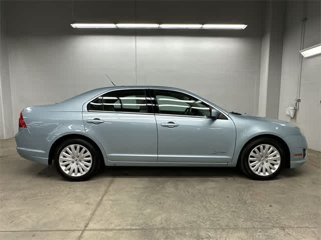 2011 Ford Fusion  3