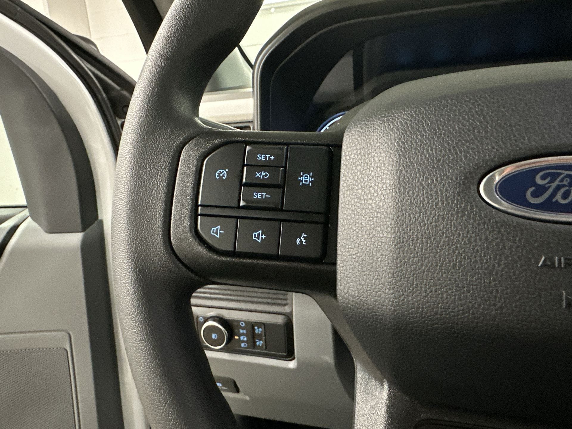 Thumbnail: 2026 Ford Econoline - 8