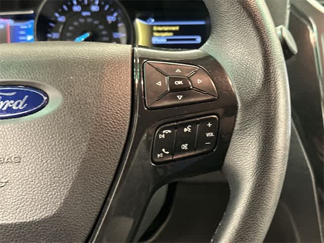 Thumbnail: 2016 Ford Explorer - 9